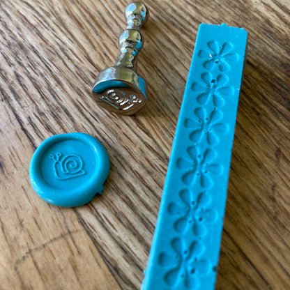 The Paper Seahorse Accessories Send More Snail Wax Seal Set